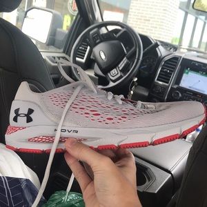 Under Aurmour Shoes